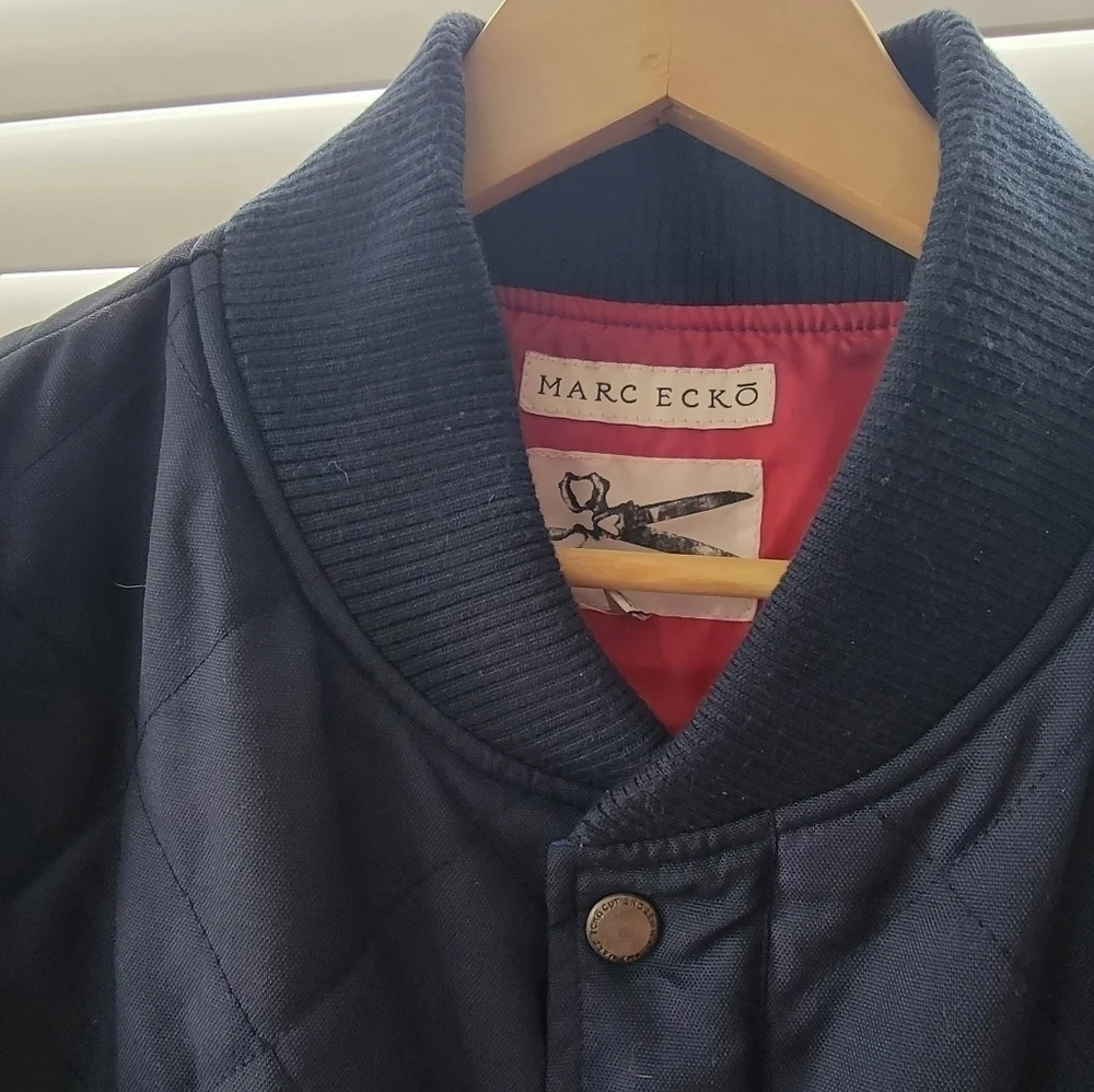 Marc Ecko mens vest size XL..Red black and blue..